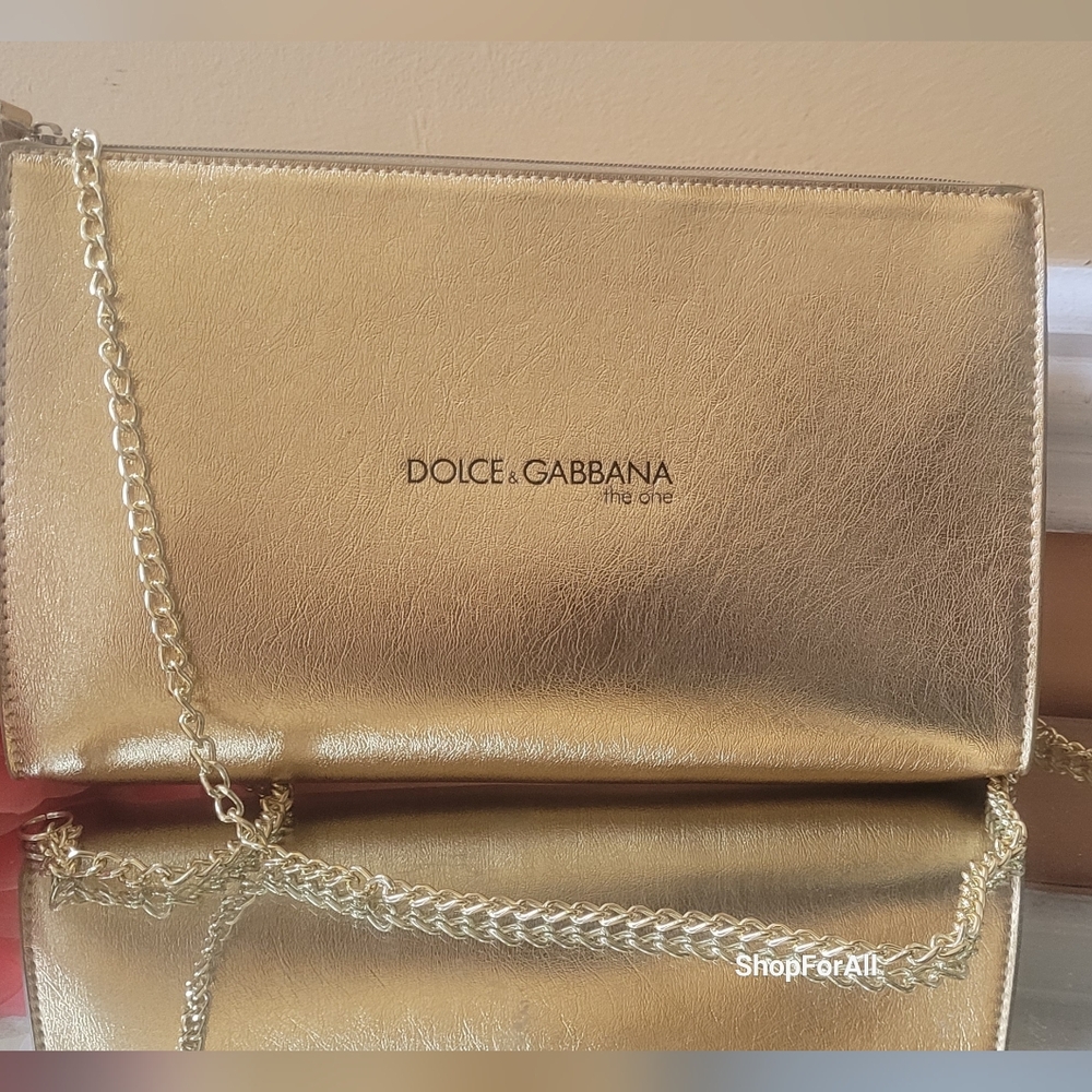 Dolce & Gabbana Gold Clutch - Picture 2 of 8